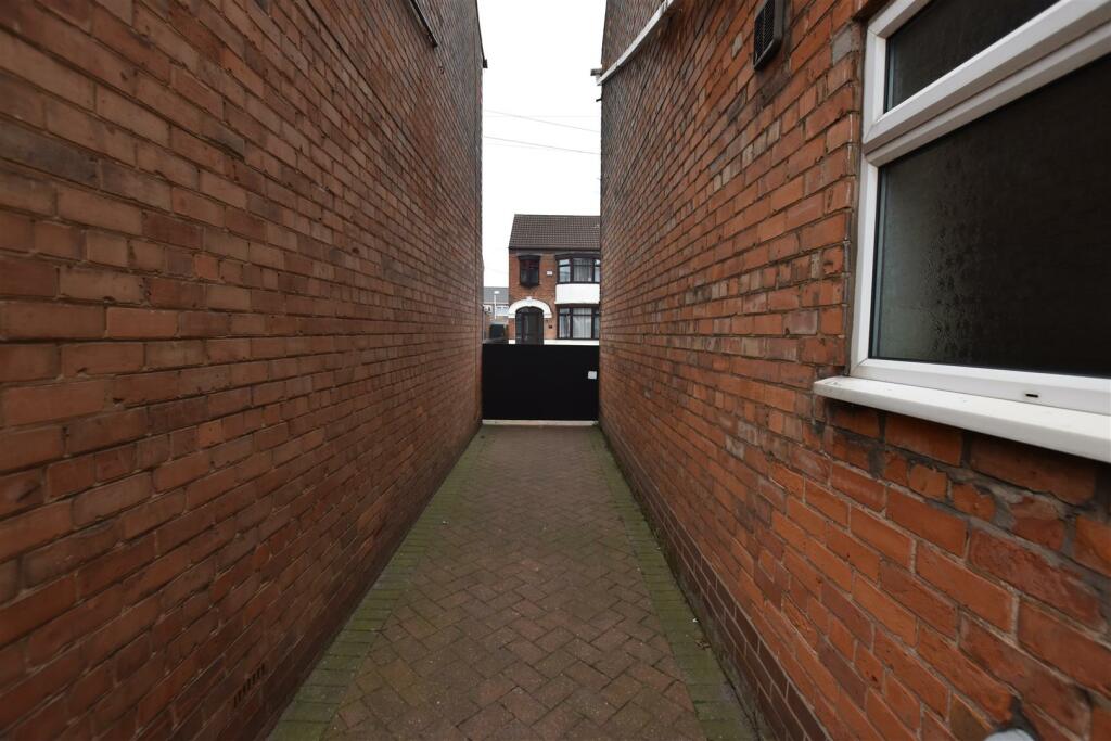 Side Access.JPG