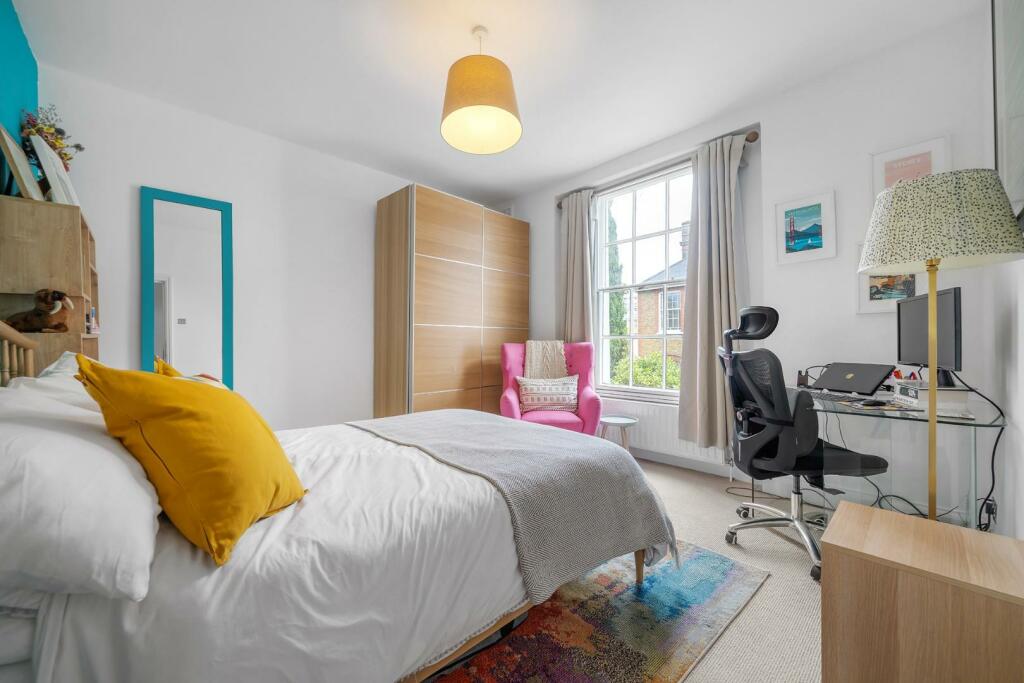 Bedroom (2).jpg