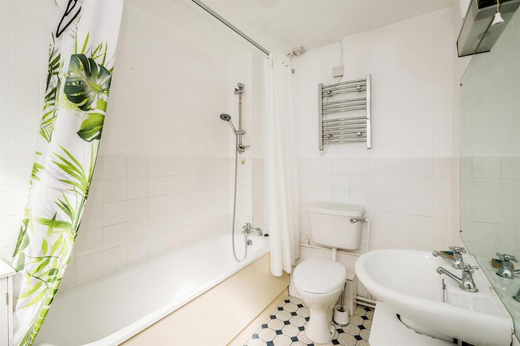 19 Trent Court ewb (14).jpg