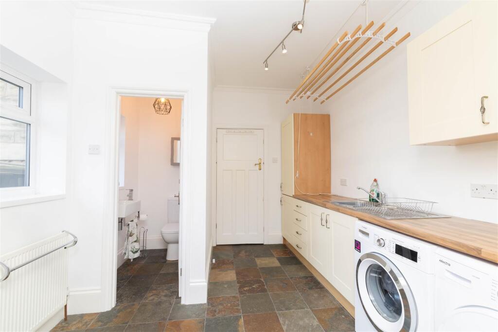 Utility Room &amp;WC