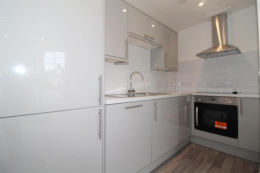 Lounge / Open Planned Kitchen Area