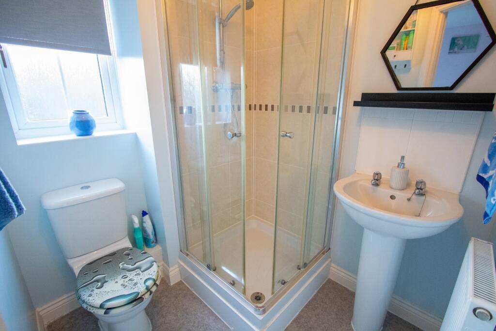 Ensuite shower room