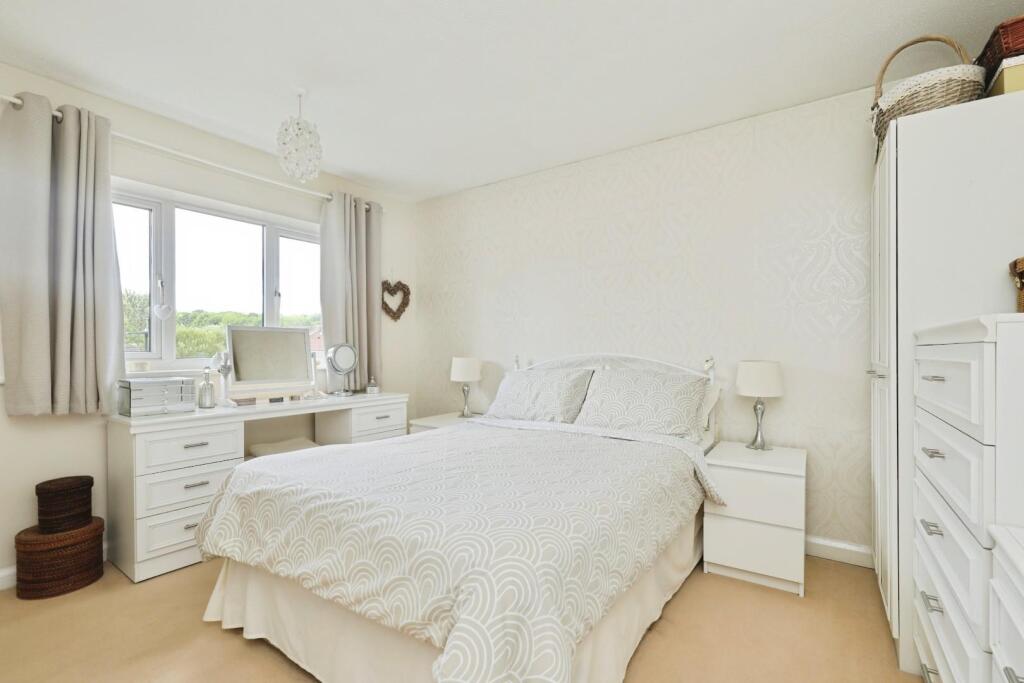 BEDROOM NO.1