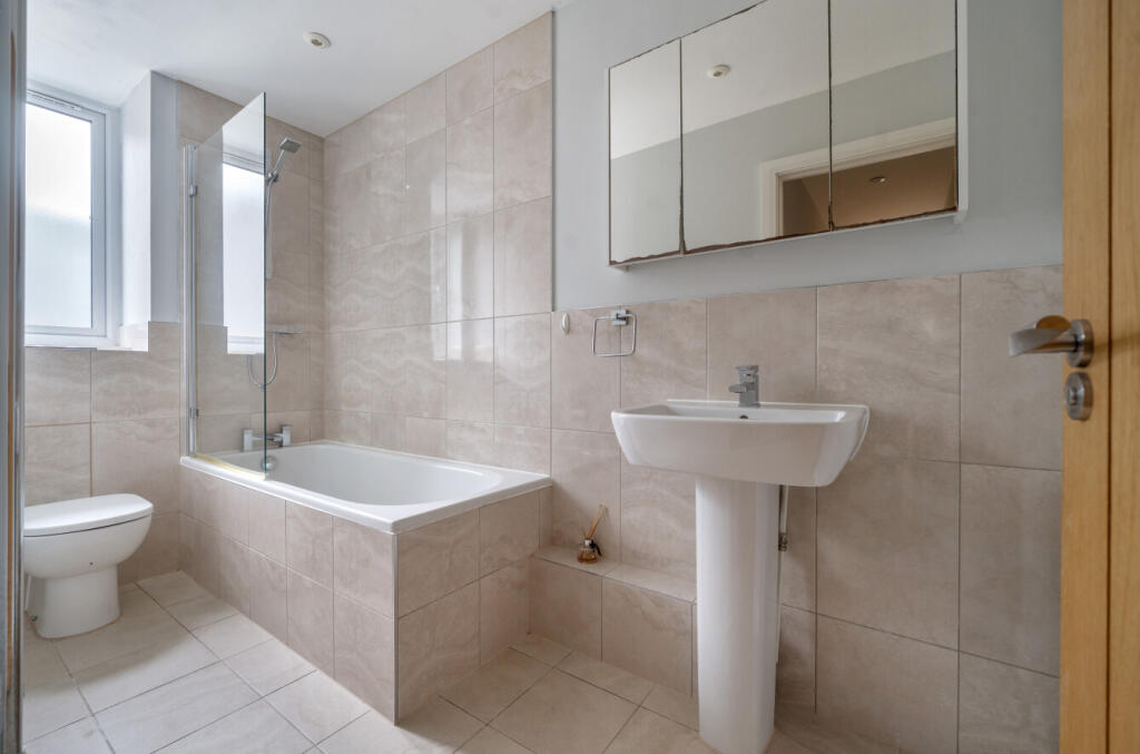 1295474-10-6825df...