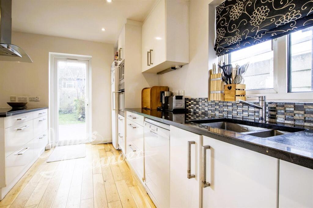 Kitchen additional aspect