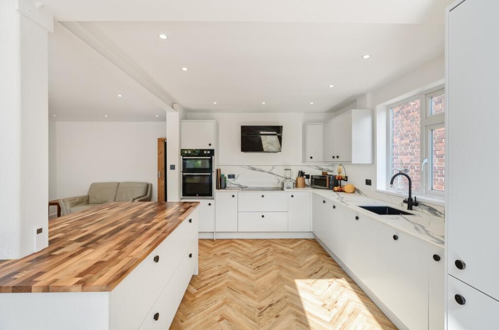 1315257-22-685fcdc673989