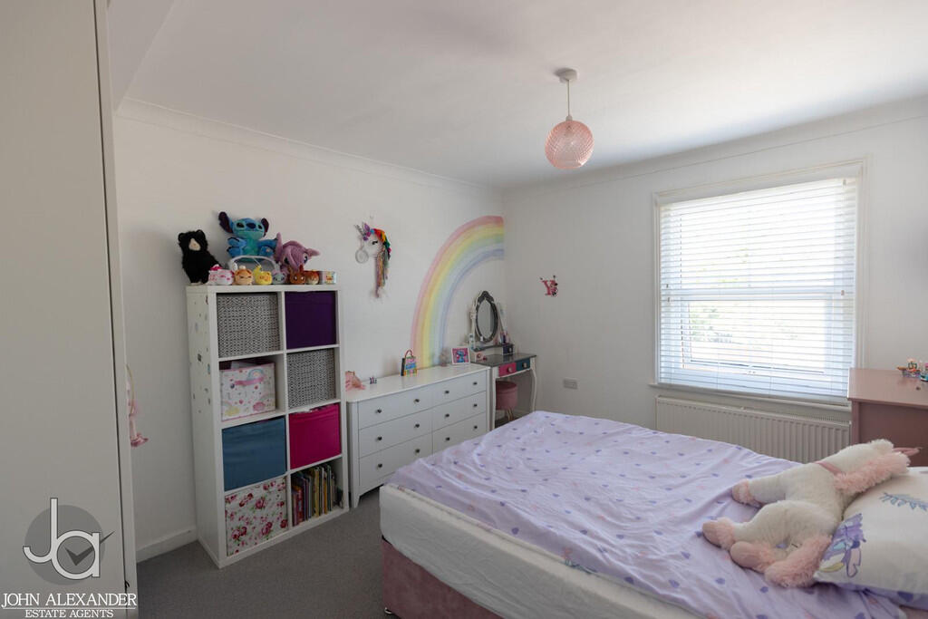 Photo 28-10-2025,...