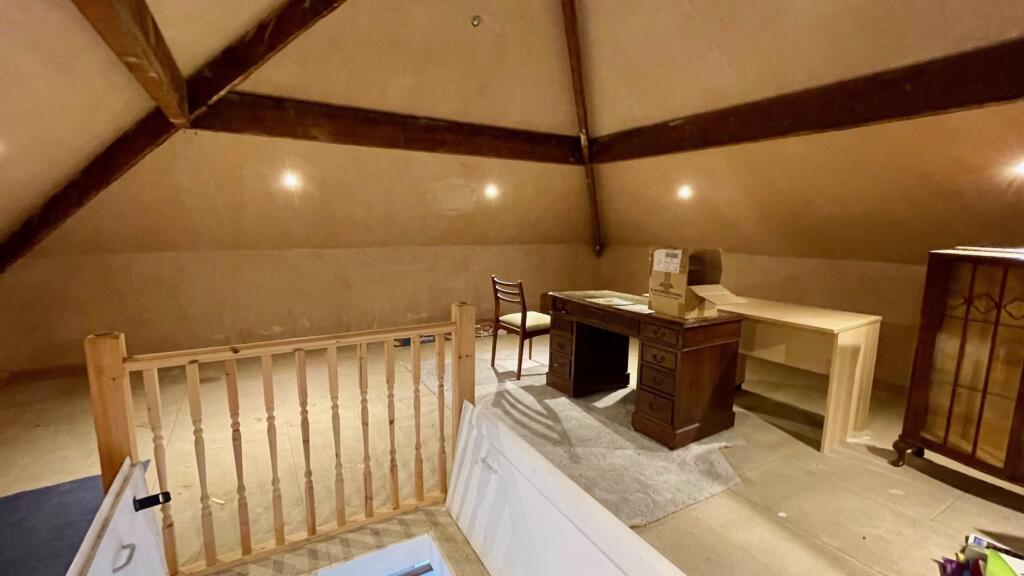 ATTIC ROOM