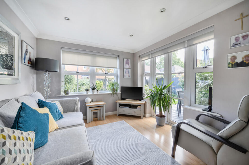 1356827-3-68d1738...