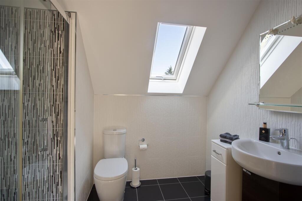En Suite Shower Room
