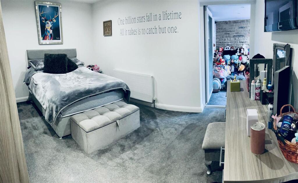 BEDROOM TWO