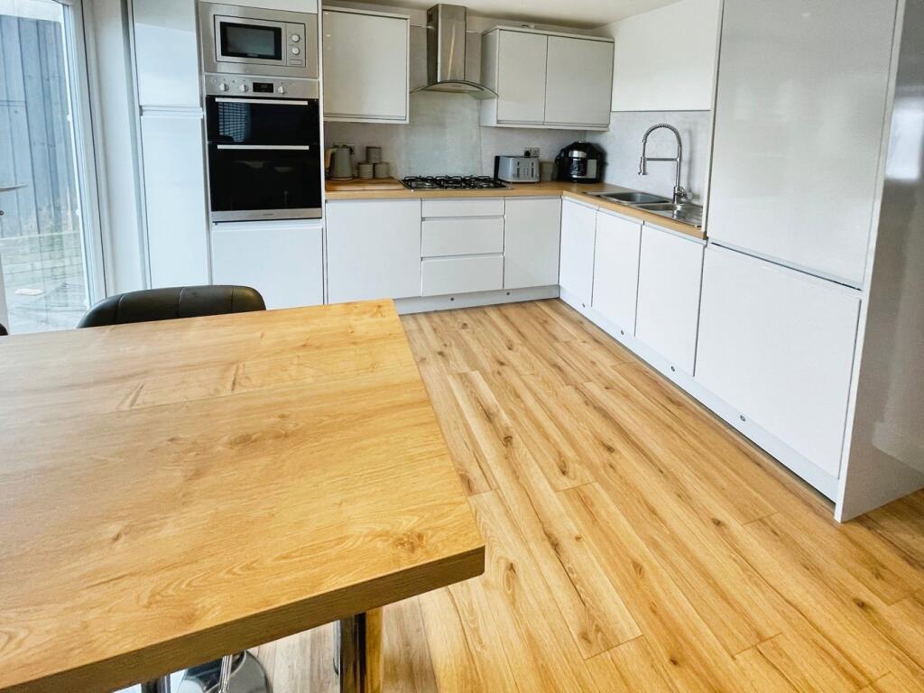 Kitchen/Family Room