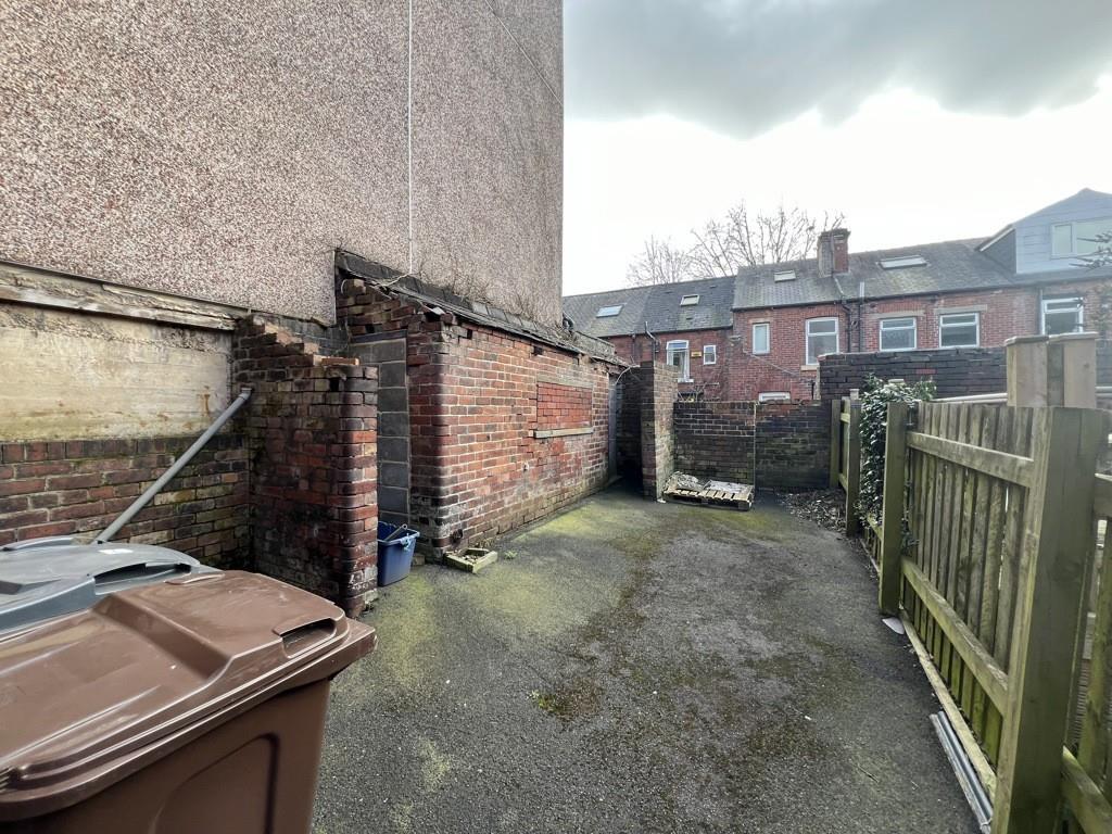 271a exterior rear 2.jpg