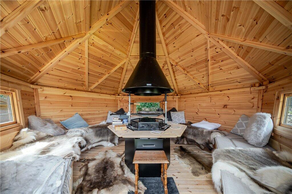 Artic Cabin
