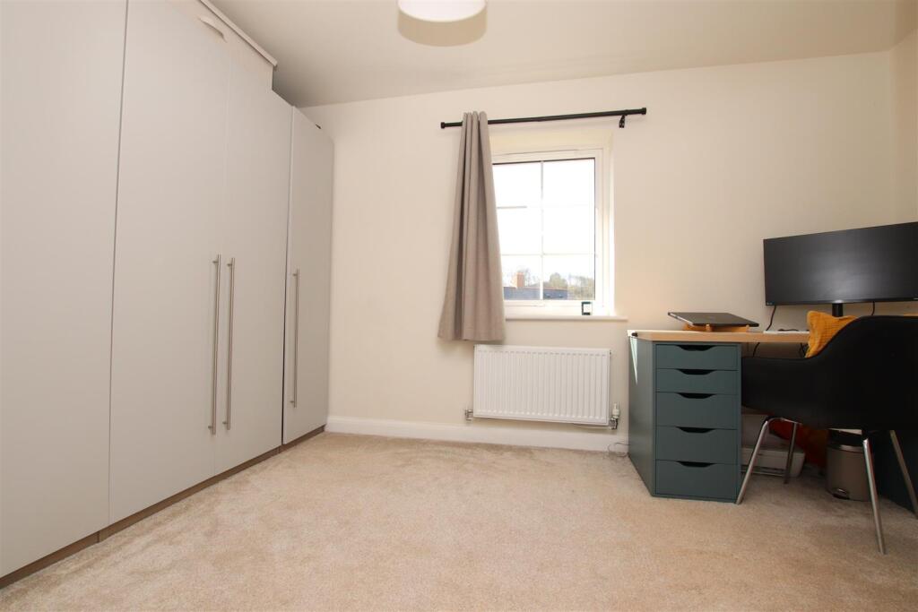 Bedroom 2.JPG