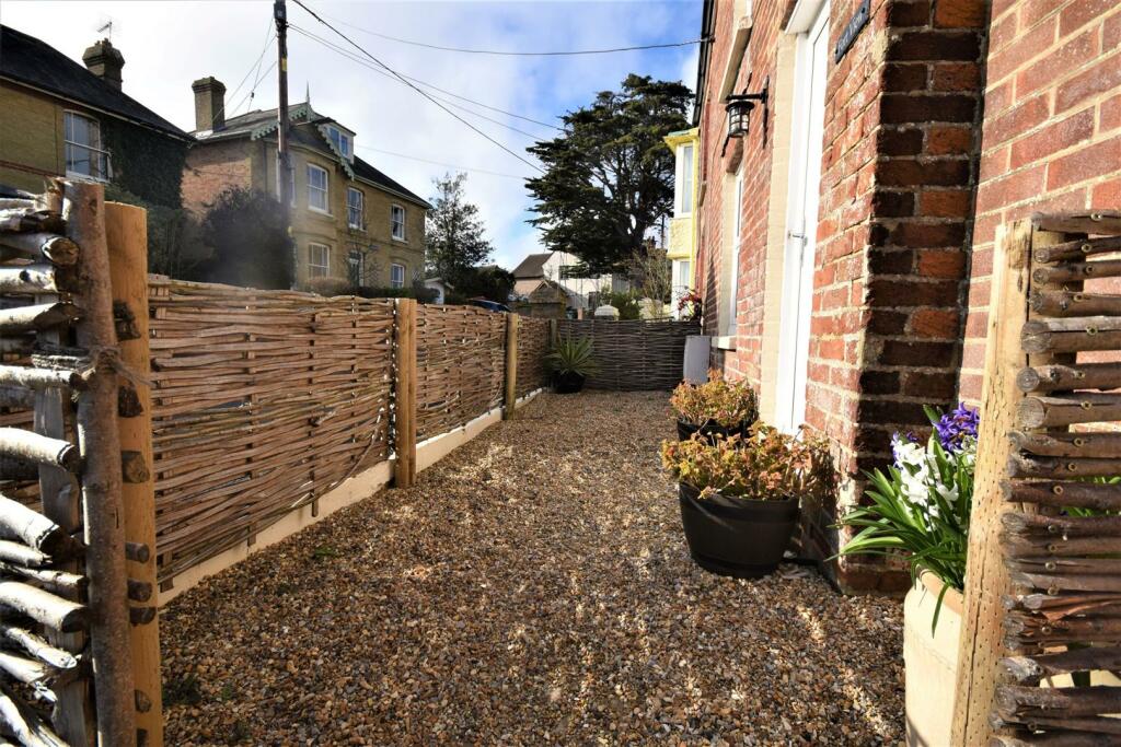 Front Garden.JPG