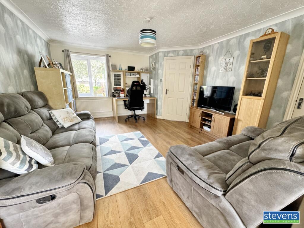 image00015_blurred (2)