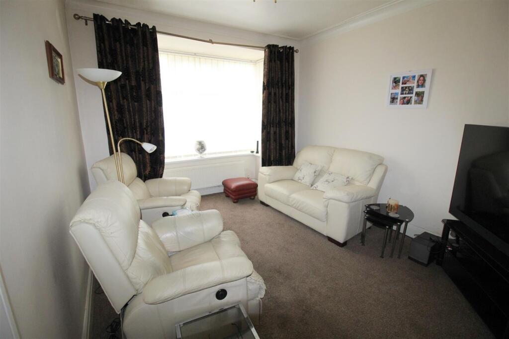 Curzon Road, 179, lounge.JPG