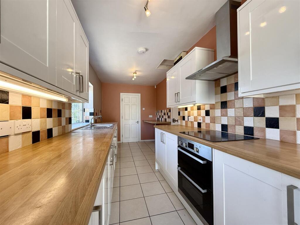 Kitchen 2