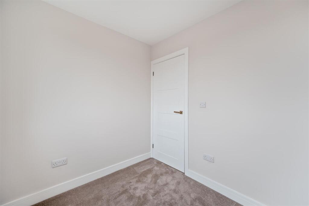 176 Nottingham Rd Burton Joyce Nottingham NG14 5BD