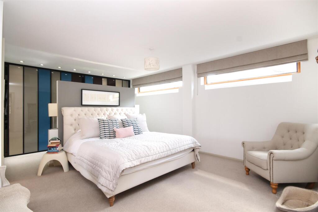 master bedroom.jpg