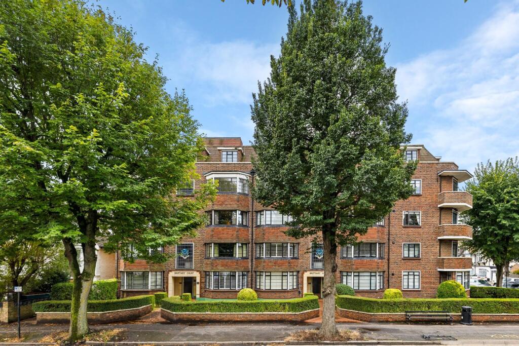 Flat 20, Brittany Court Full Res-15.jpg