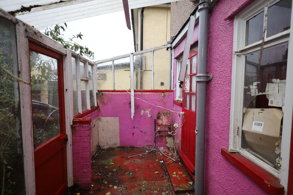 11 Meadway, Enfield, EN3 6NT