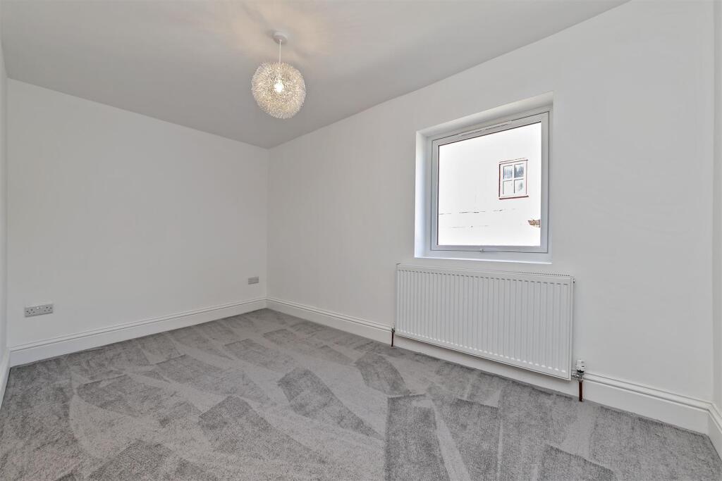 4BFrogmoreRoad-23.jpg