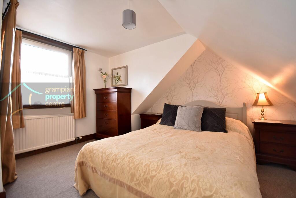 bed 2 .JPG