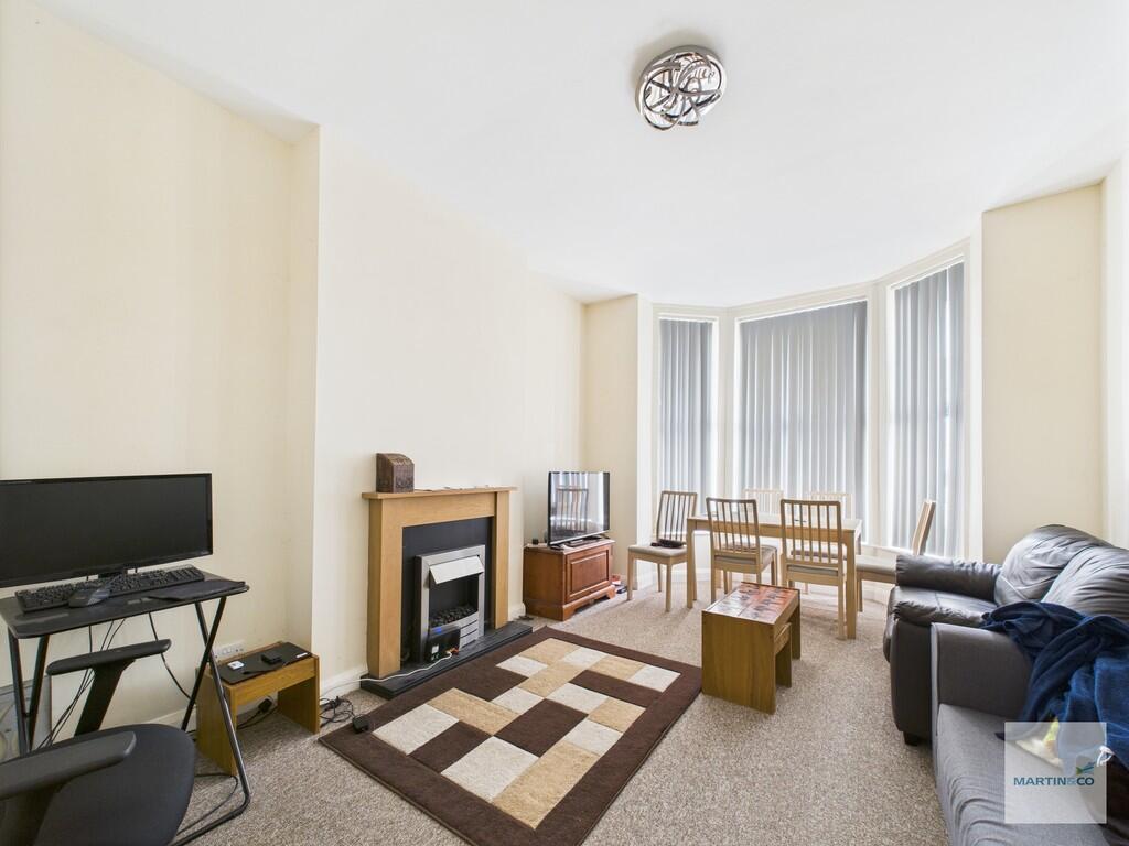 CAM03394G0-PR0332...