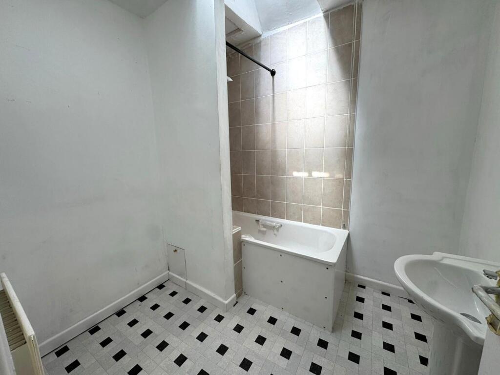 Bathroom.jpeg