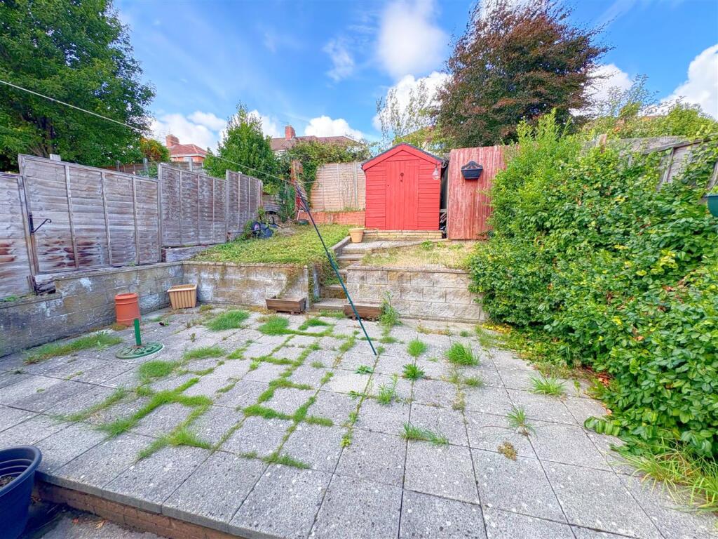 Rear garden and patio (6).jpg