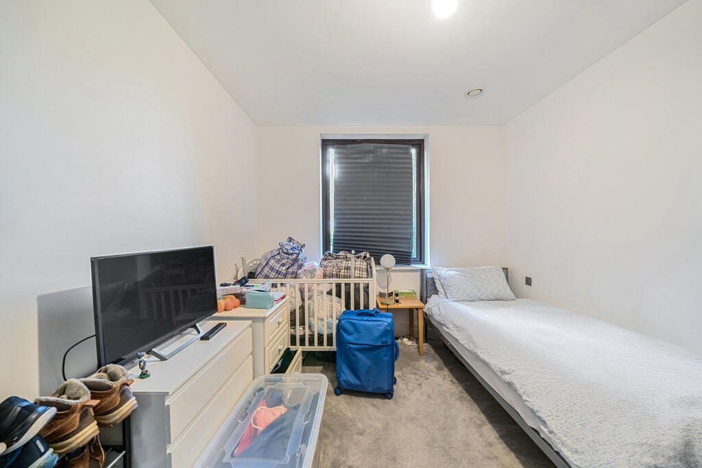 8-681b34a9e337e-1...