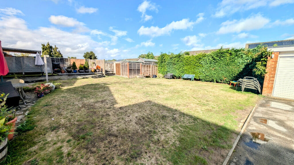 Shared Rear Garden