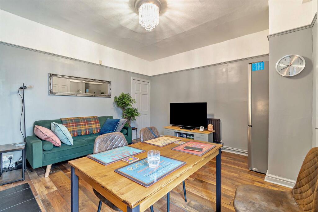 8637464-interior08-800.jpg