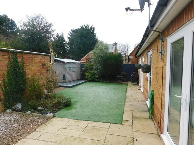 4 Thrapston Road Garden (2)