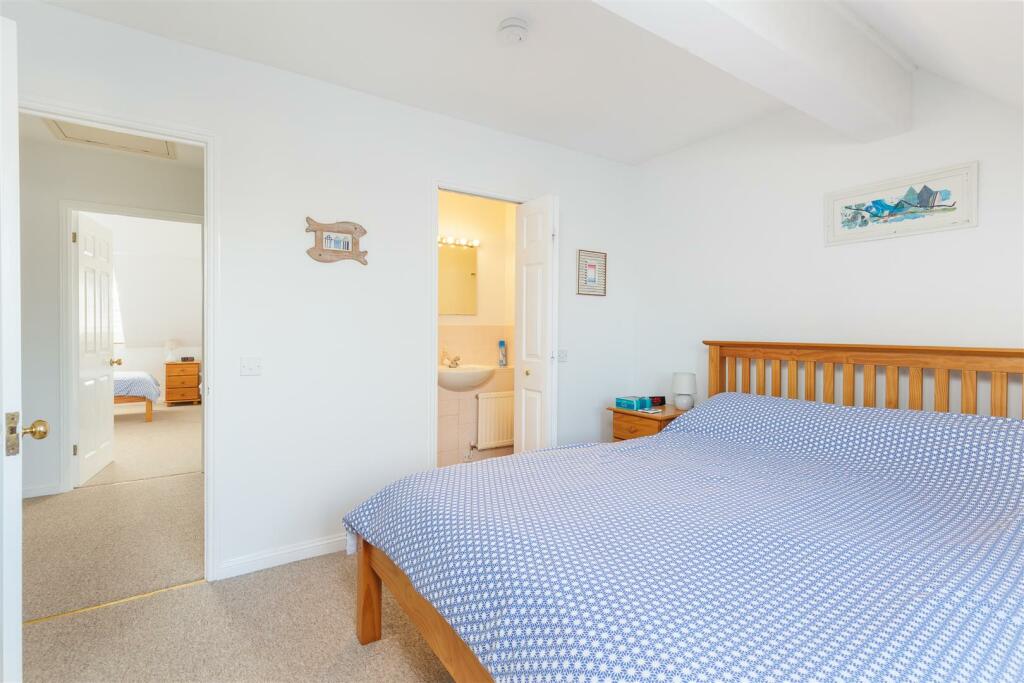 Bedroom 2-3