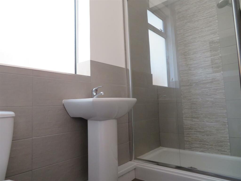11 Stansted Shower.JPG