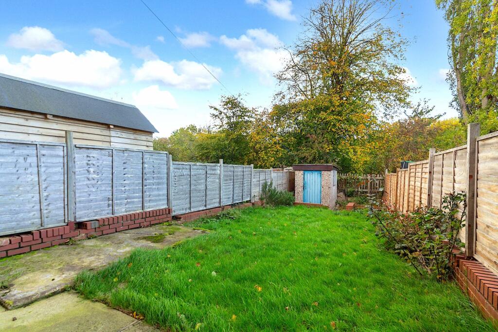 Rawdon Avenue - Garden1