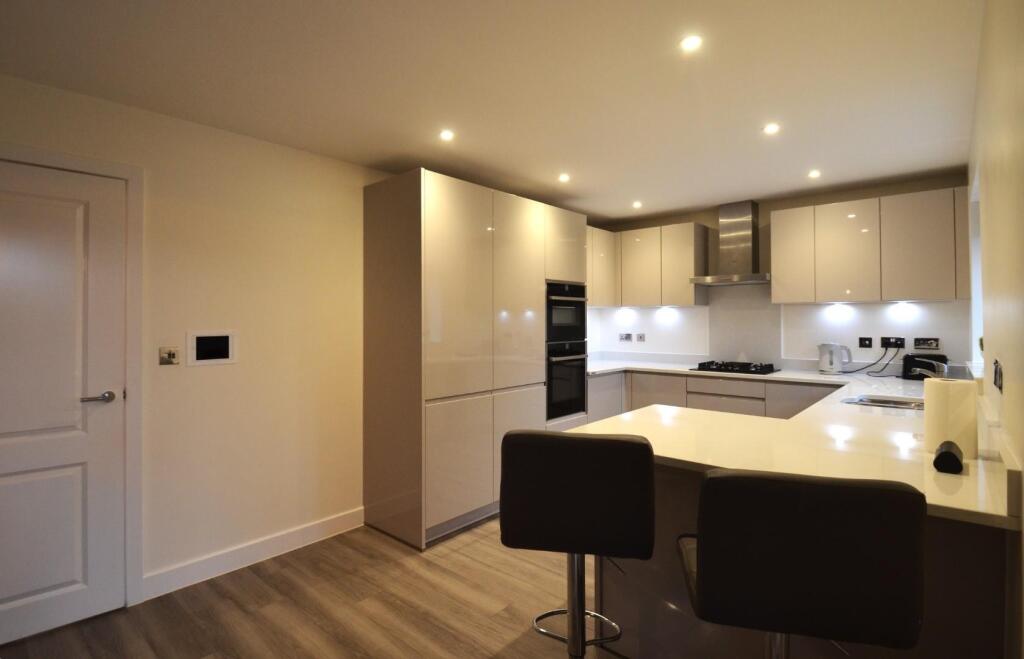 Bletchley - Kitchen .JPG