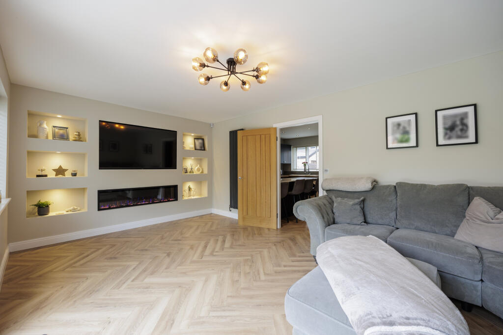 15 Heath close-20