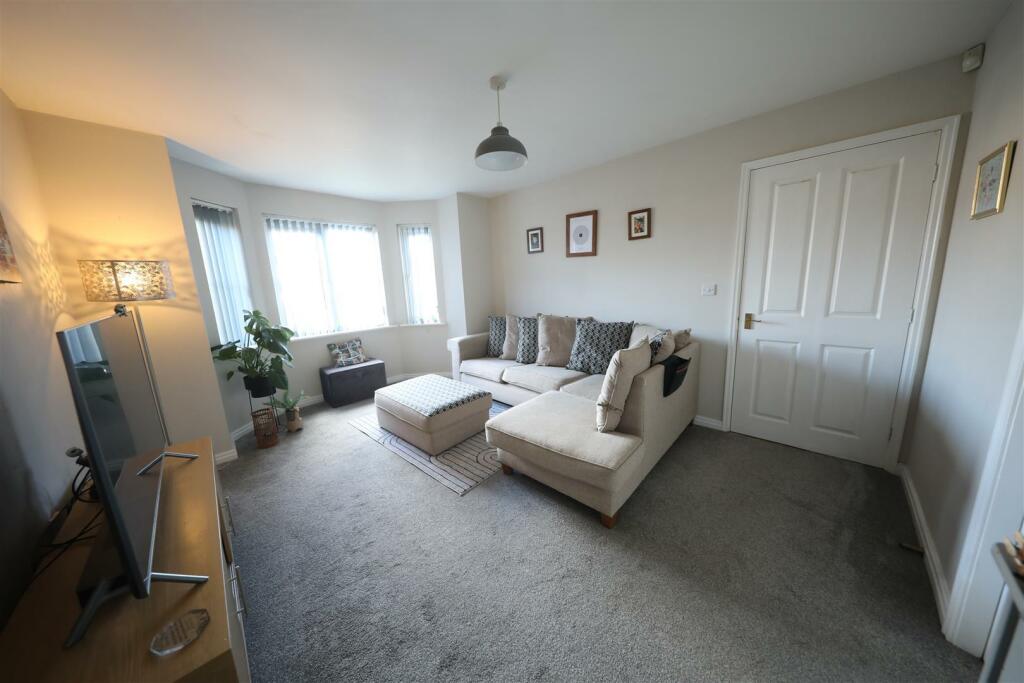 26 Chandler - Lounge 2.jpg