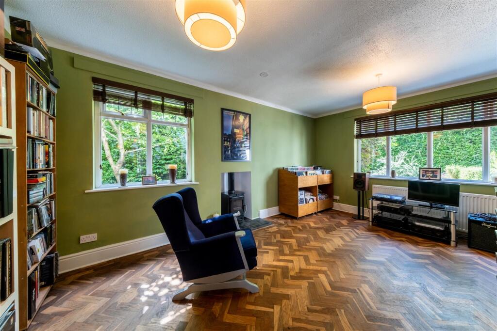 172 Swanlow Lane-026.jpg