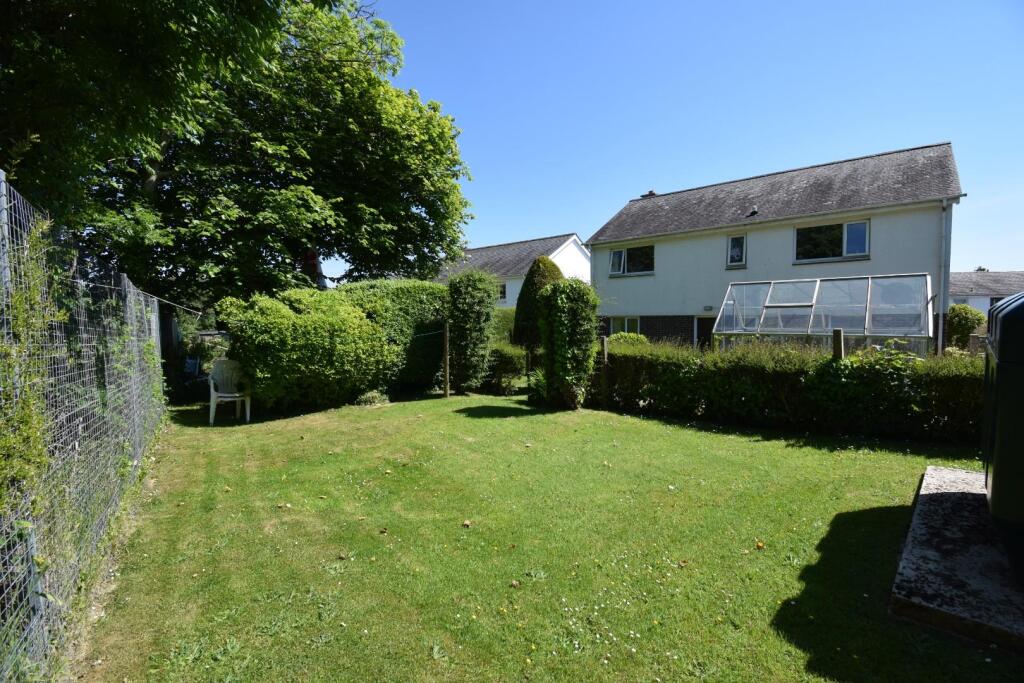 Rear Garden (1).JPG