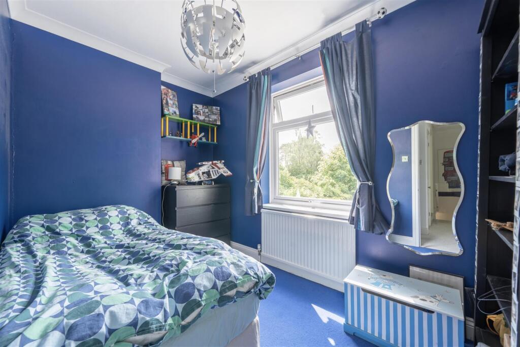 1295983-23-68305cb488243-ARW .jpg