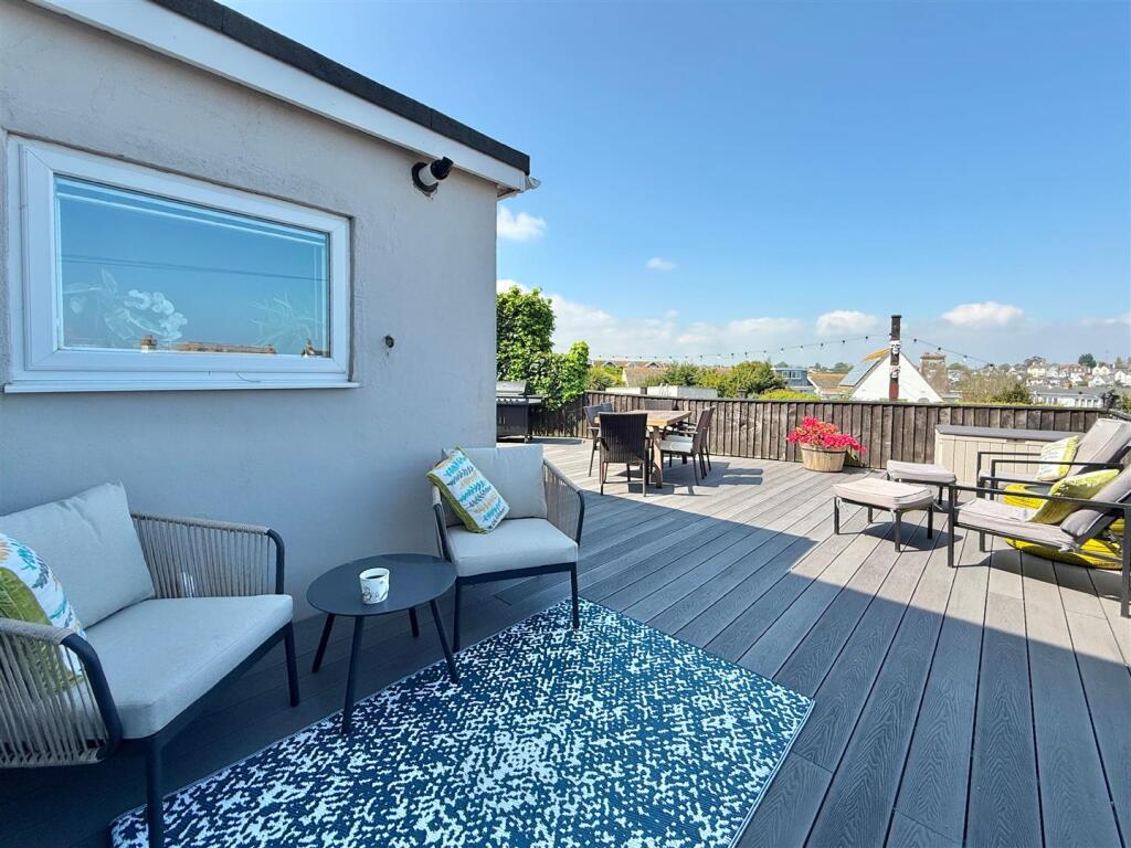 Seating Area Off Dining Room.JPG