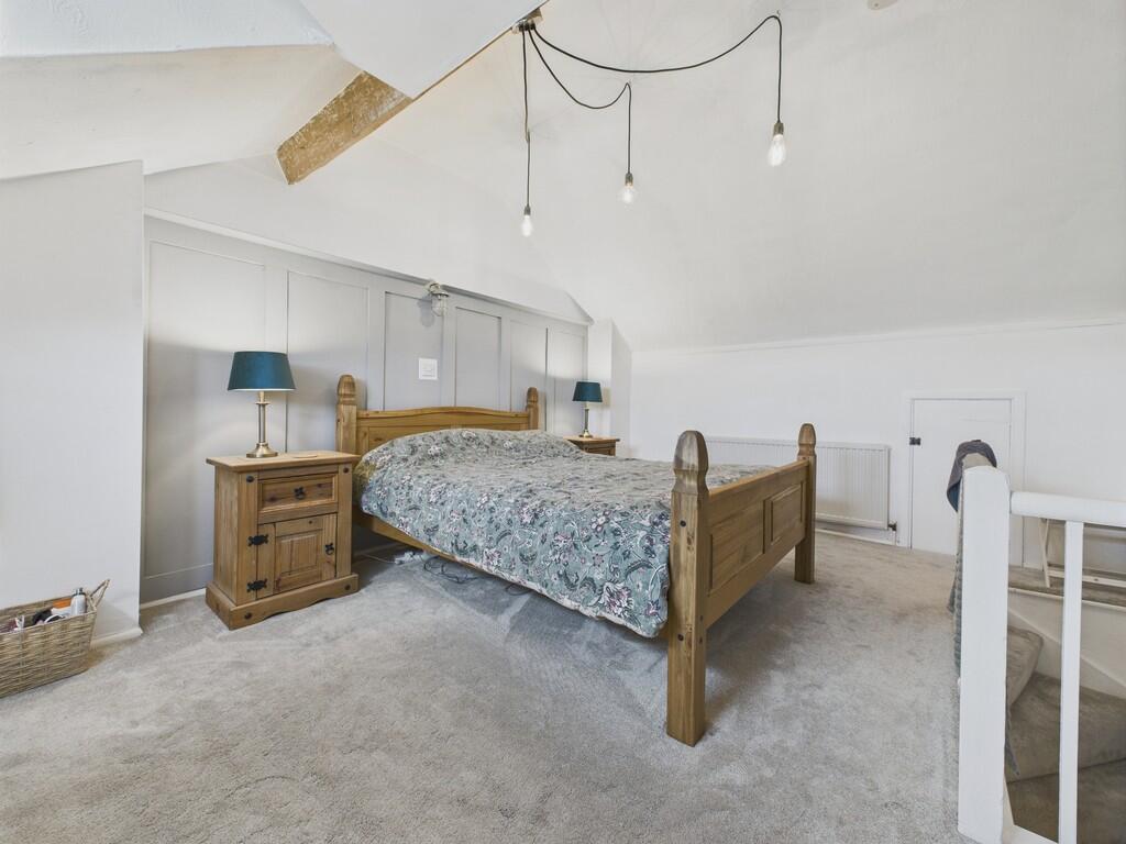 CAM04273G0-PR0170...