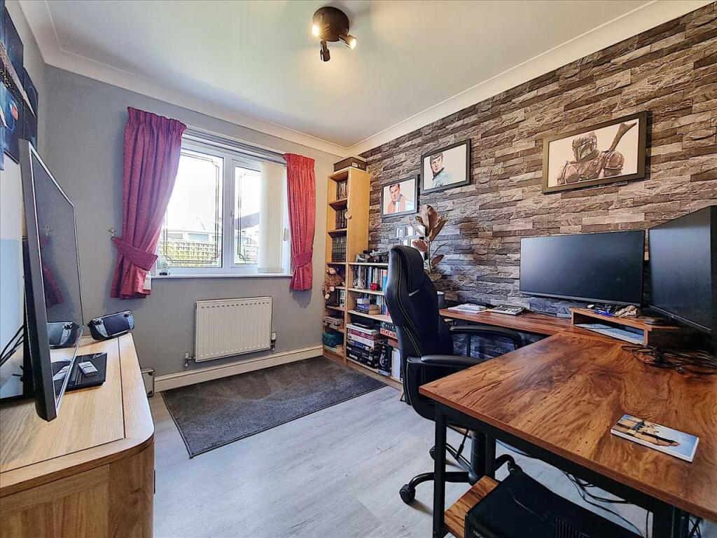 Bedroom 3: