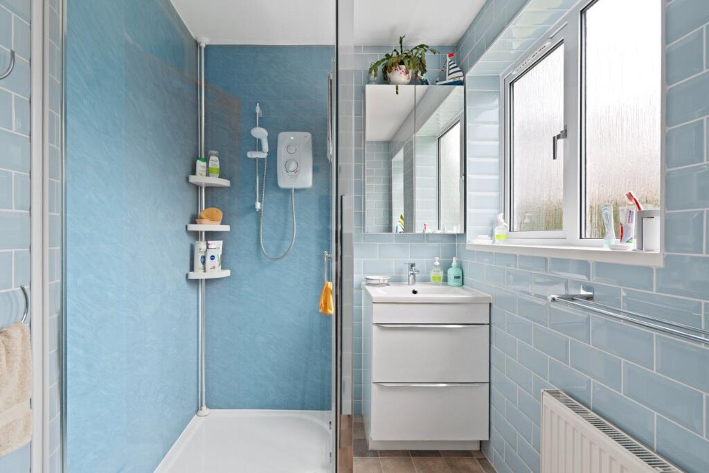 Shower Room/Wc