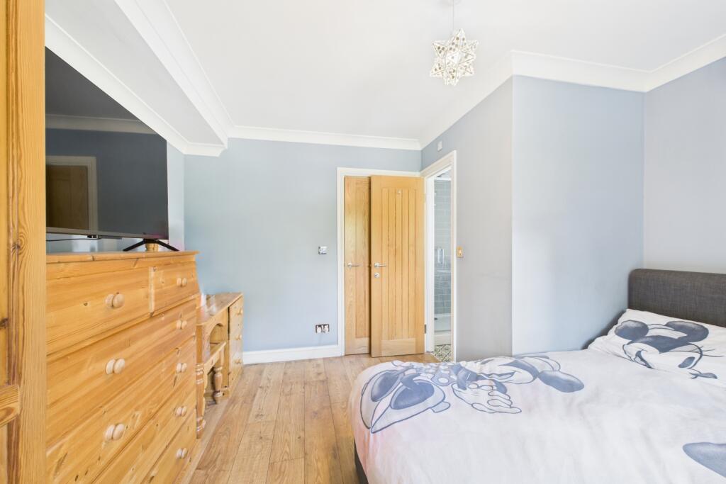 EweMove - Spalding - Bedroom